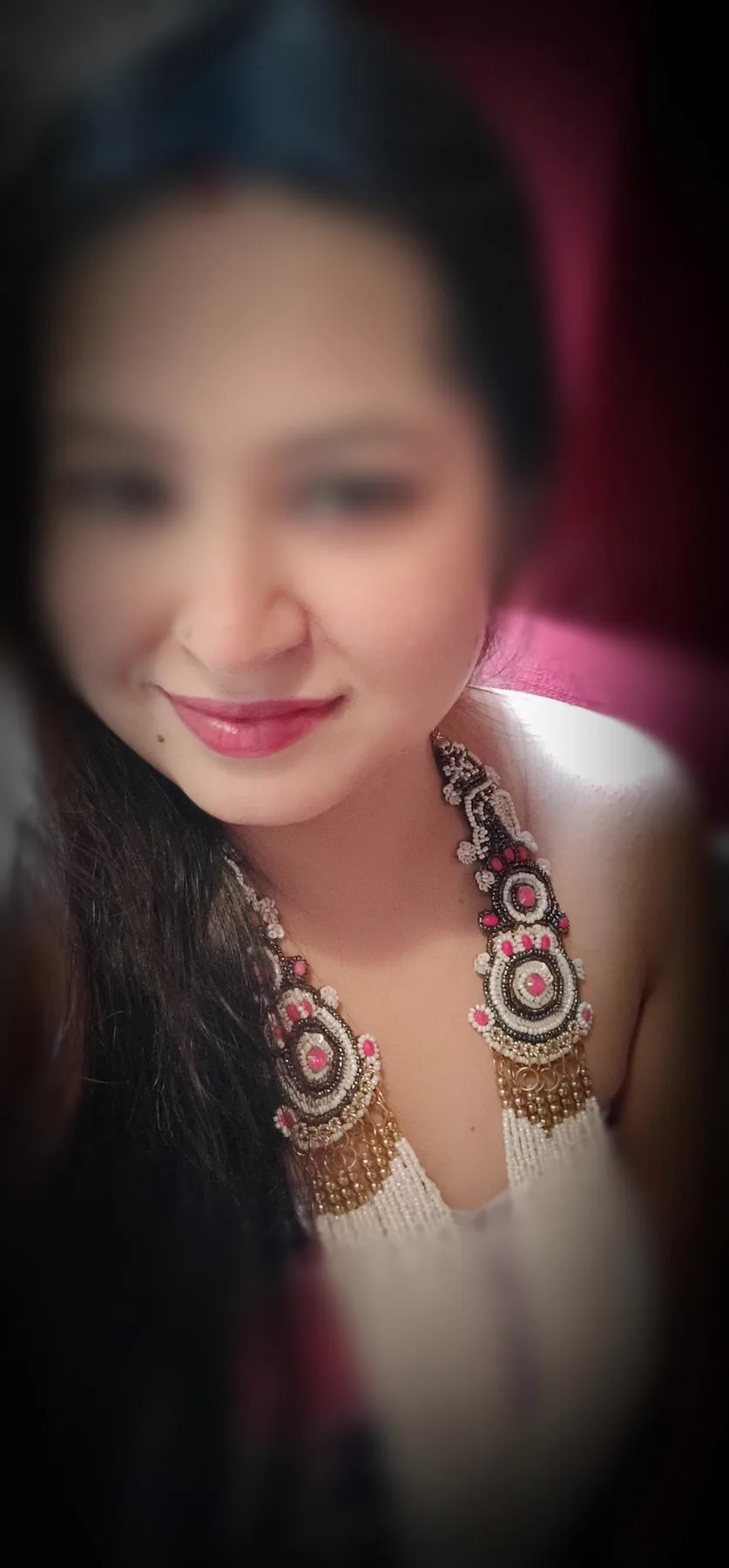 Call Girl Luci Naina Bangalore
